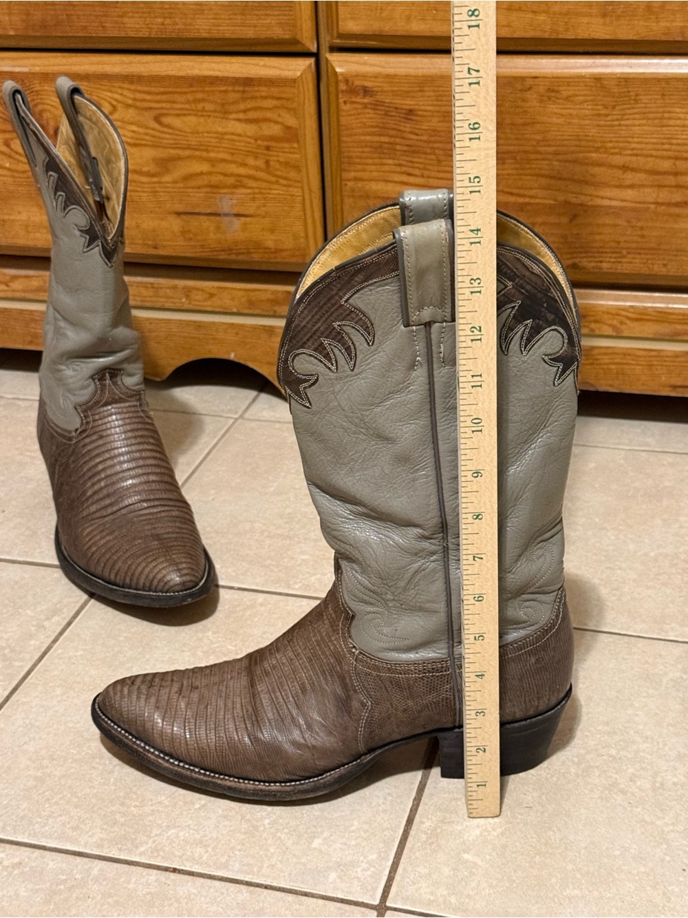 Vintage 1970 's Mens Justin
Exotic Leather Lizard Cowboy Boots 10D Style 4531 - Picture 9 of 12